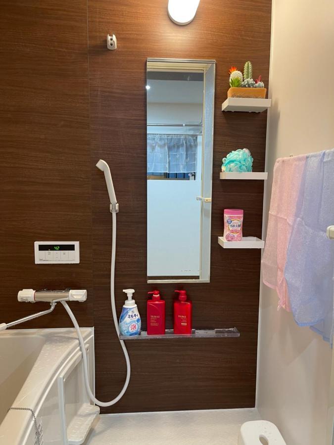 Namba Shinsaibashi 10 Mins Reiko Guest House أوساكا المظهر الخارجي الصورة