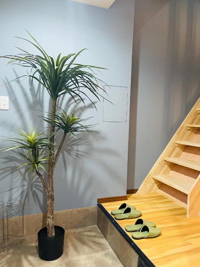 Namba Shinsaibashi 10 Mins Reiko Guest House أوساكا المظهر الخارجي الصورة