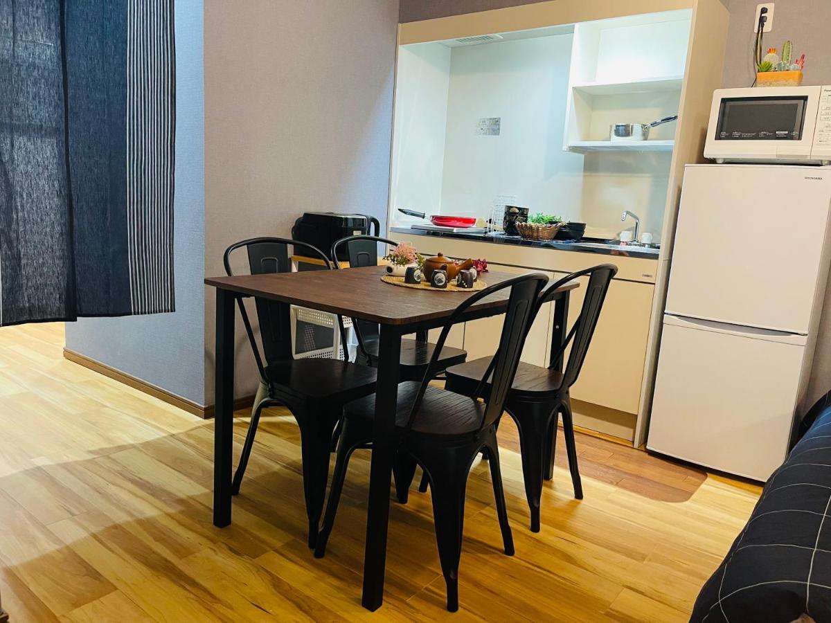 Namba Shinsaibashi 10 Mins Reiko Guest House أوساكا المظهر الخارجي الصورة