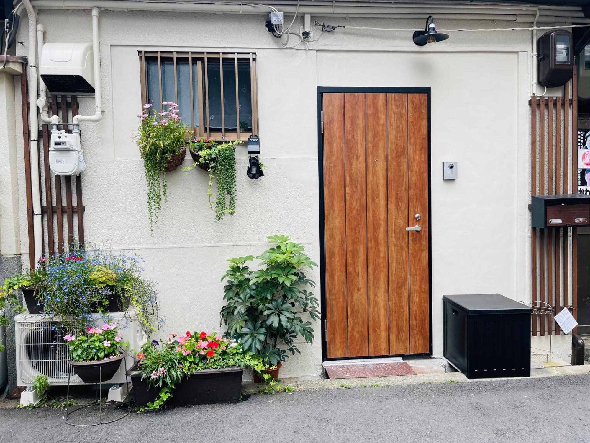 Namba Shinsaibashi 10 Mins Reiko Guest House أوساكا المظهر الخارجي الصورة